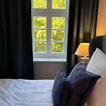 Saniertes Gutshaus Mit Komfort Und Privater Sauna *