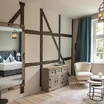Saniertes Gutshaus Mit Komfort Und Privater Sauna 아파트