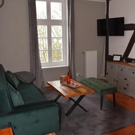 Saniertes Gutshaus Mit Komfort Und Privater Sauna *