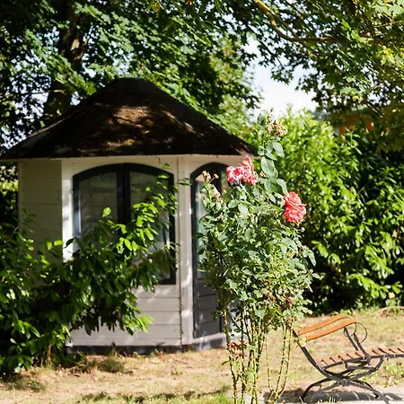 Saniertes Gutshaus Mit Komfort Und Privater Sauna 아파트 *