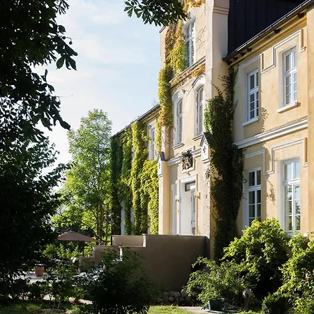 Saniertes Gutshaus Mit Komfort Und Privater Sauna