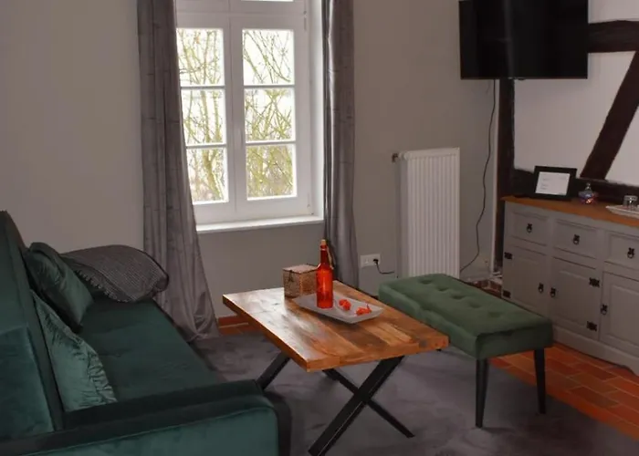 Saniertes Gutshaus Mit Komfort Und Privater Sauna *